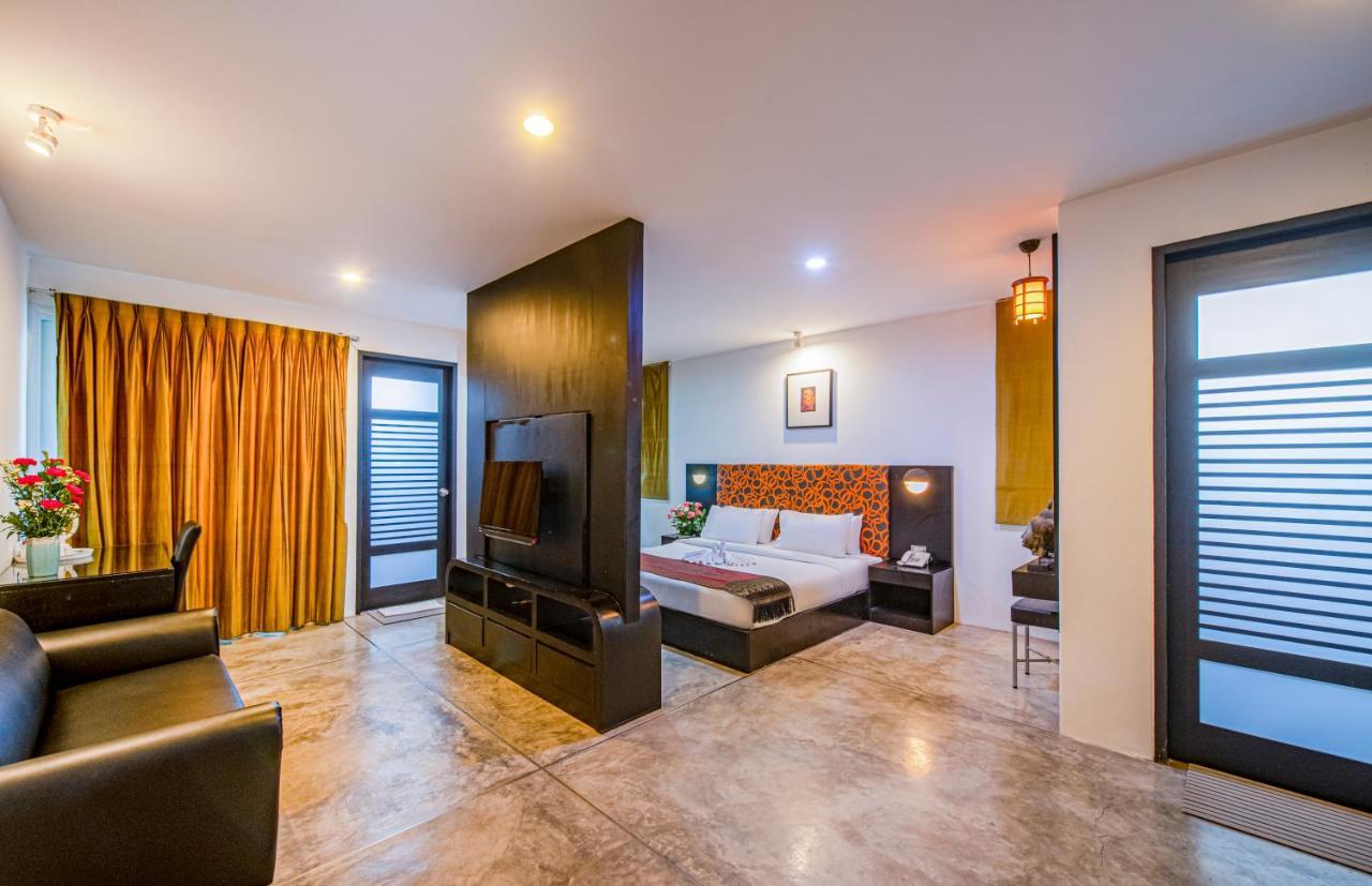 The Yorkshire Hotel - Sha Certified Patong Exterior foto